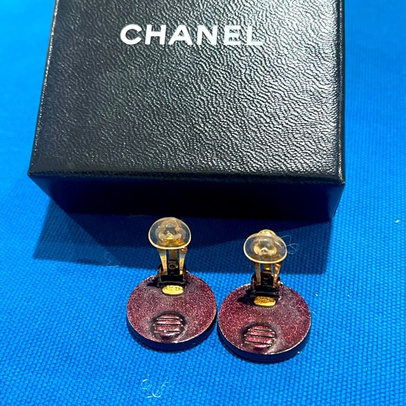 CHANEL CC Pink Clip-On 00A Vintage #AG643 Logo Earrings - Picture 8 of 10